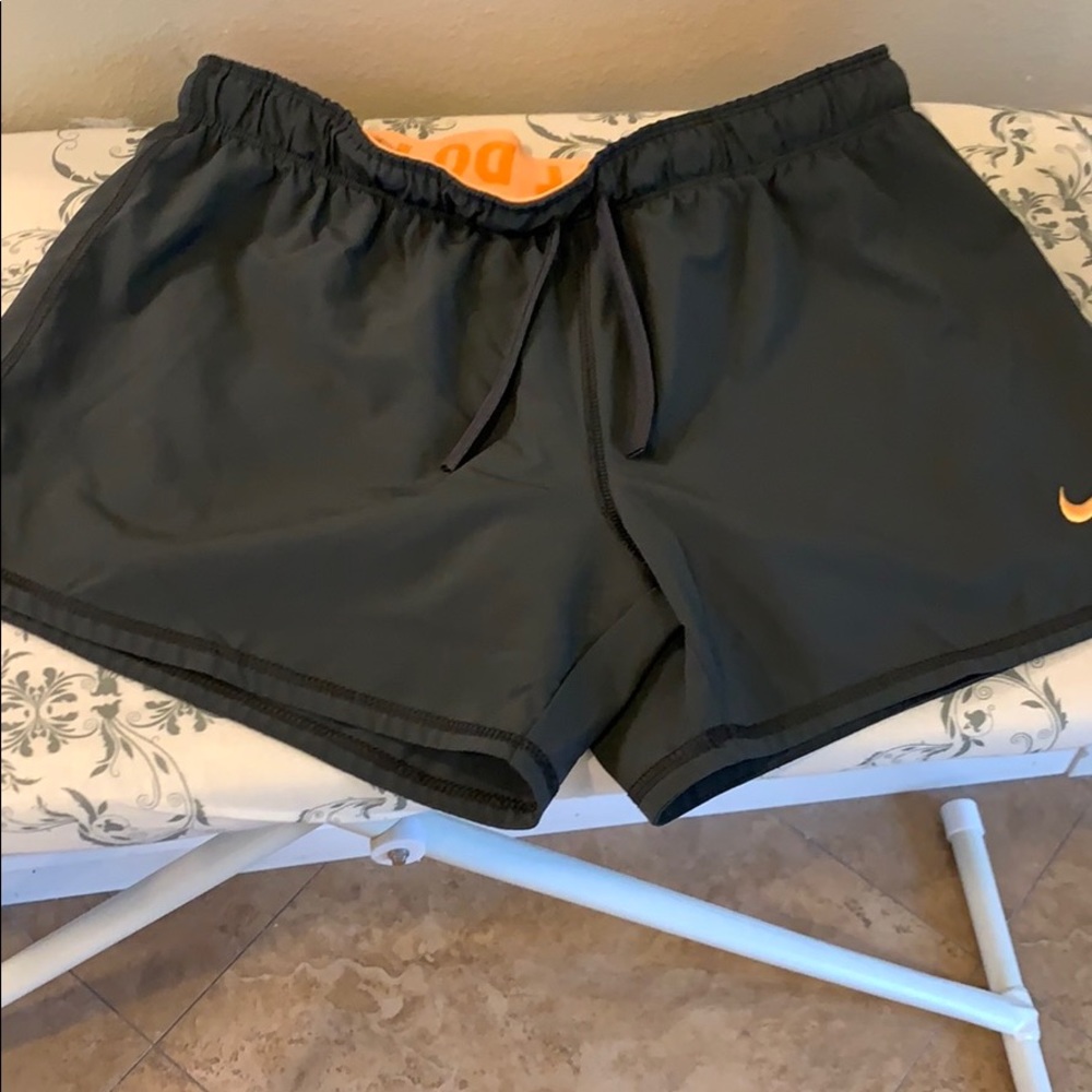 Nike shorts size s